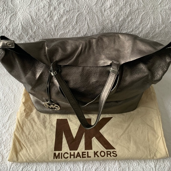Michael Kors genuine leather purse - Picture 2 of 6